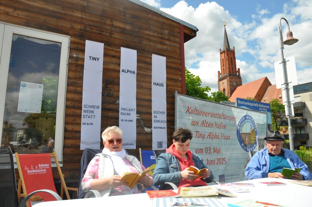 rathenow gruppe grossderschau tiny alpha house