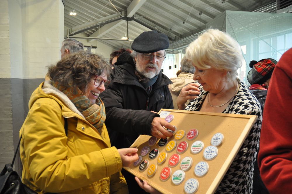 gruppe anstecker tourismustag